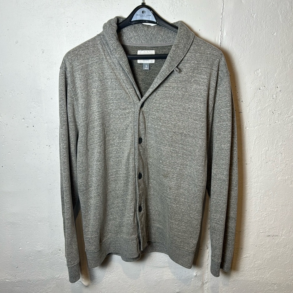 Men’s Old Navy 5 button cardigan- Gray size XL